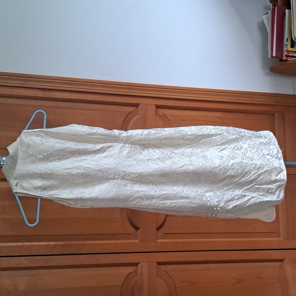 Off-white dress from China.  Size sm or X small - Picture 5 of 7